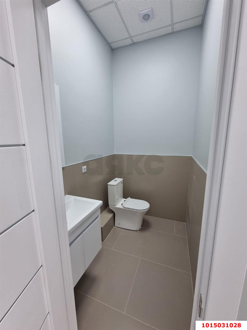 Фото №4: Торговое помещение 38 м² - Краснодар, жилой комплекс Краски, ул. Краеведа Соловьёва, 6к7