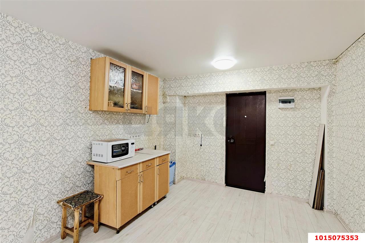 Фото №4: Комната 20 м² - Краснодар, Центральный внутригородской округ, мкр. 40 лет Победы, ул. имени 40-летия Победы, 10