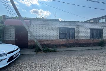 Фото №3: Коммерция 46 м² - Новотитаровская, ул. Советская, 76