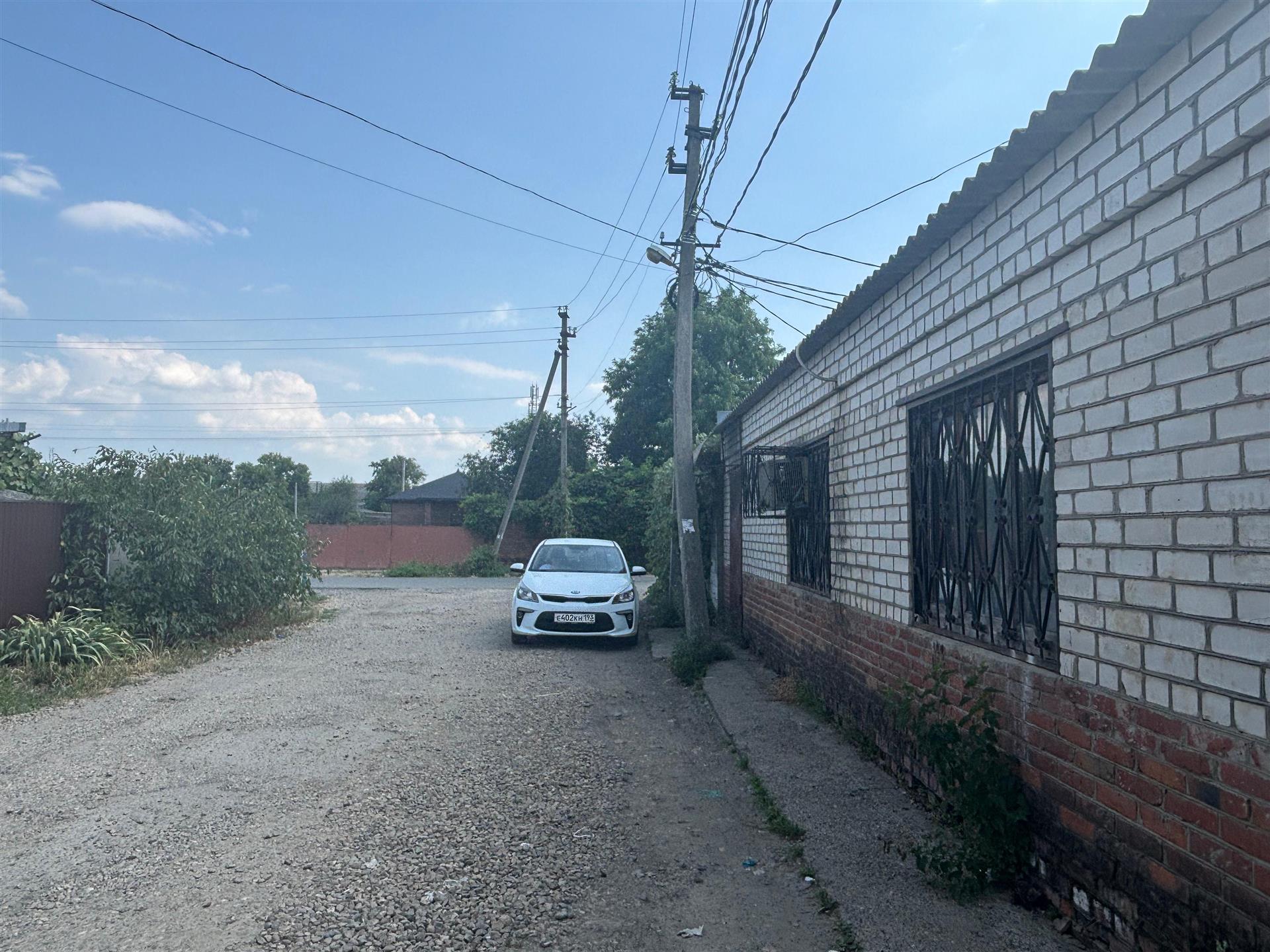 Фото №2: Коммерция 46 м² - Новотитаровская, ул. Советская, 76