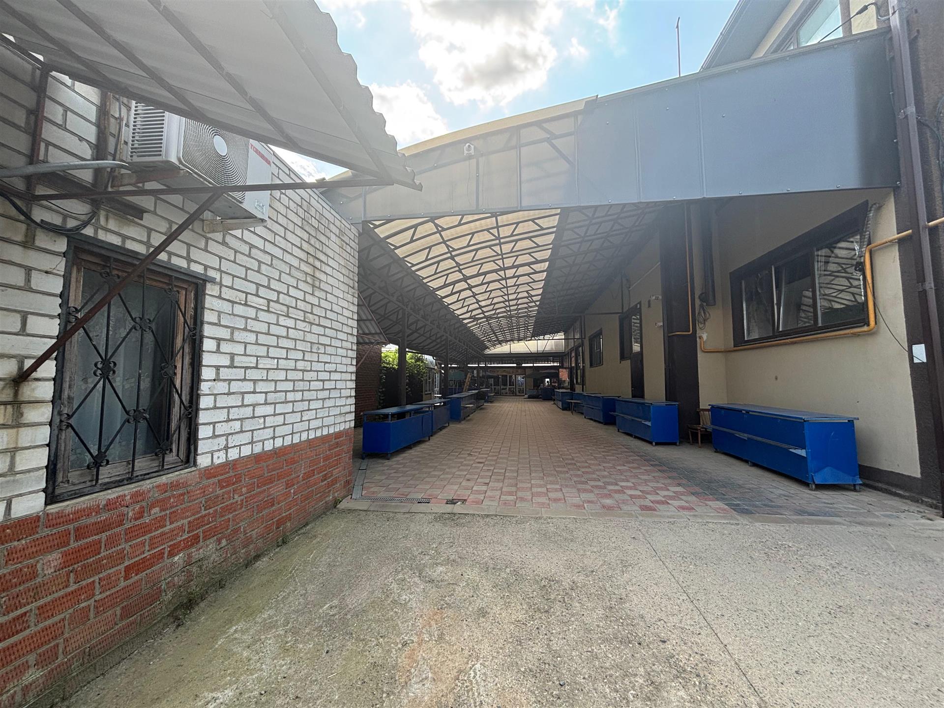 Фото №5: Коммерция 46 м² - Новотитаровская, ул. Советская, 76