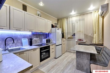 Фото №1: 1-комнатная квартира 34 м² - Краснодар, мкр. Прикубанский внутригородской округ, ул. имени В.М. Комарова, 106Бк7