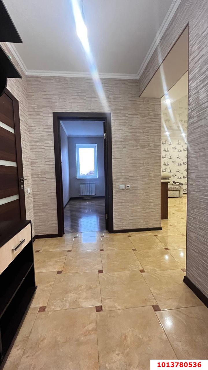 Фото №9: 2-комнатная квартира 86 м² - Краснодар, имени Петра Метальникова, ул. Защитников Отечества, 5