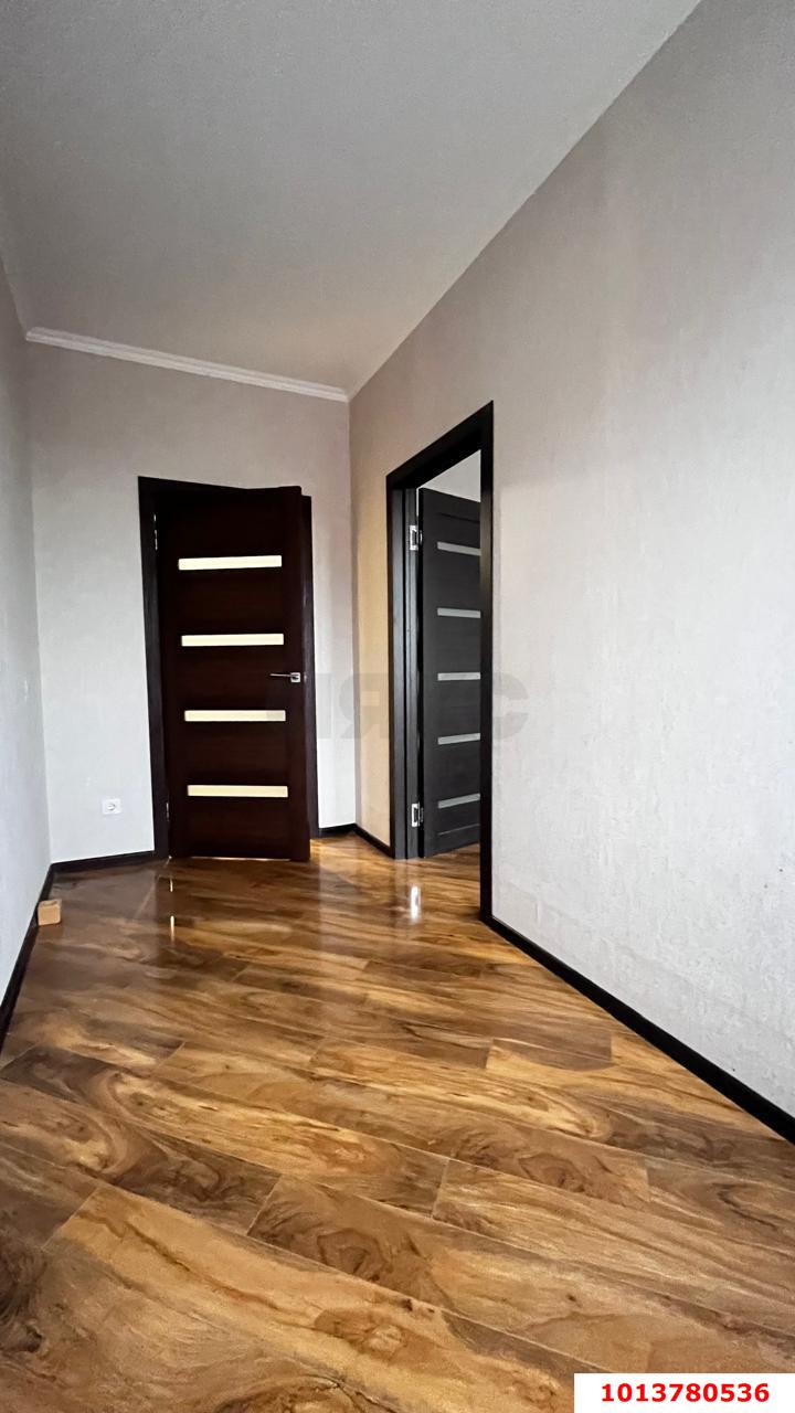 Фото №5: 2-комнатная квартира 86 м² - Краснодар, имени Петра Метальникова, ул. Защитников Отечества, 5