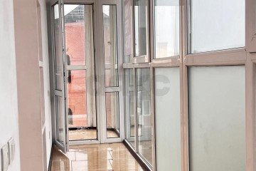 Фото №1: 2-комнатная квартира 86 м² - Краснодар, мкр. имени Петра Метальникова, ул. Защитников Отечества, 5