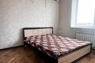 Фото №1: 2-комнатная квартира 86 м² - Краснодар, мкр. имени Петра Метальникова, ул. Защитников Отечества, 5