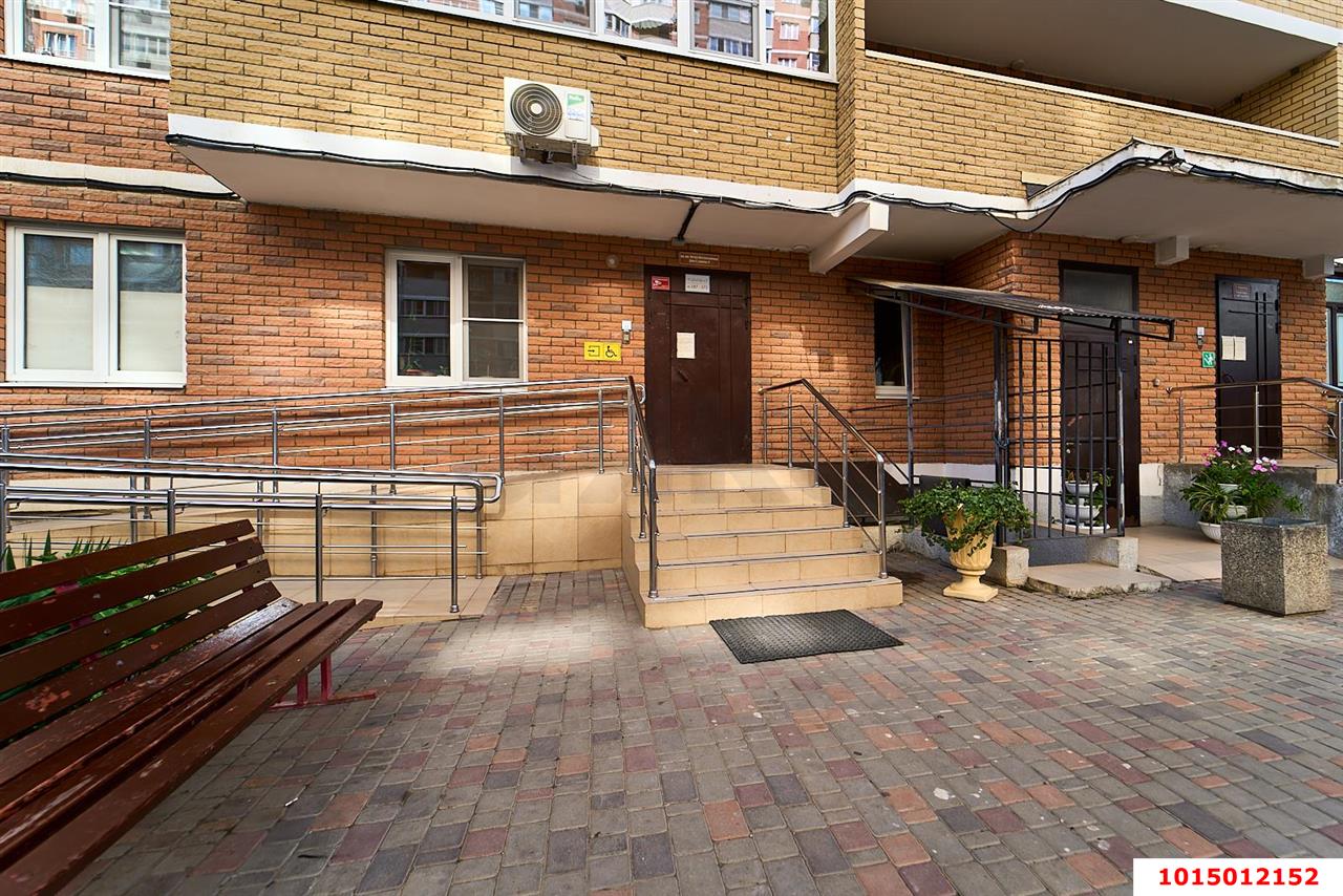 Фото №15: 1-комнатная квартира <span class="whitespace-nowrap">48 м²</span>, <span class="whitespace-nowrap">7/18 эт.</span> - Краснодар, Прикубанский внутригородской округ, Музыкальный, ЖК Времена Года, мкр. имени Петра Метальникова, ул. Петра Метальникова, 5к3