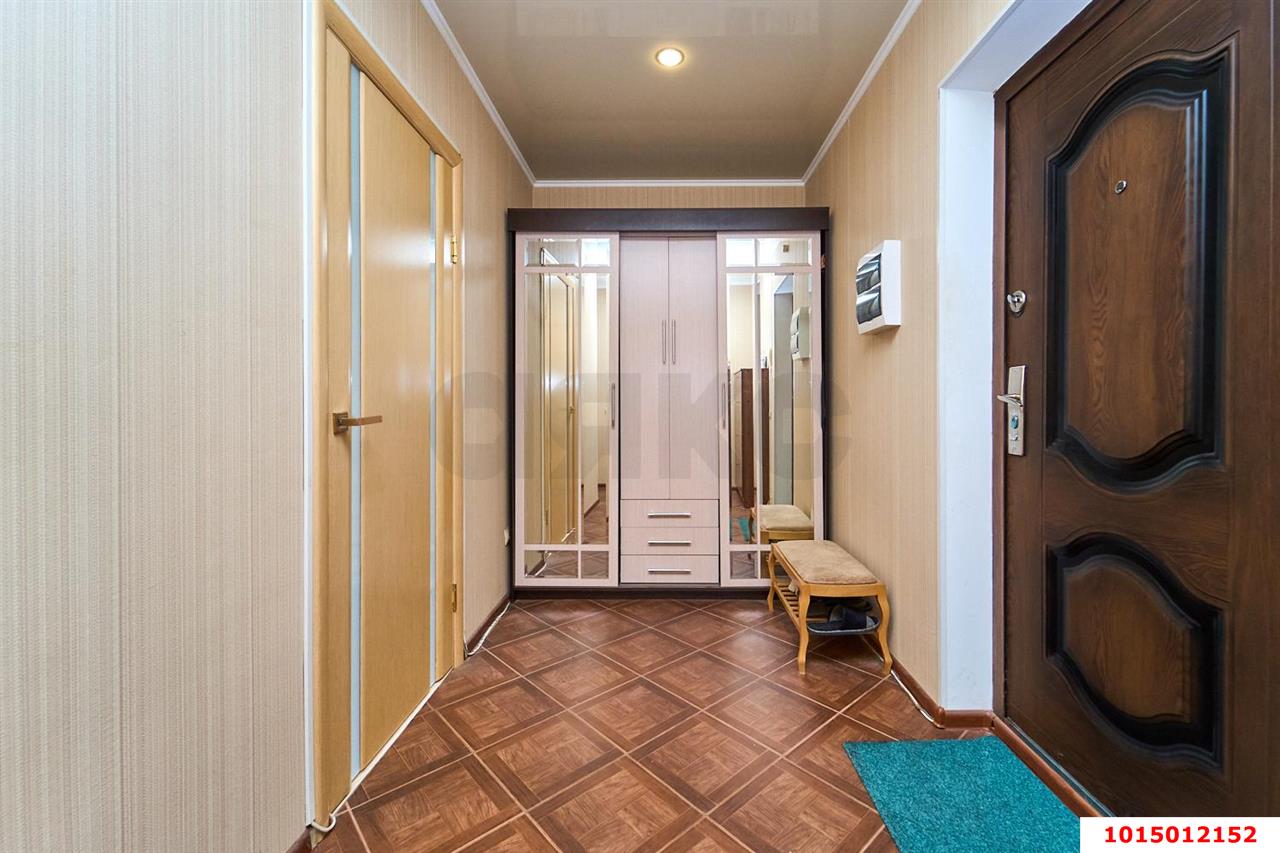 Фото №7: 1-комнатная квартира <span class="whitespace-nowrap">48 м²</span>, <span class="whitespace-nowrap">7/18 эт.</span> - Краснодар, Прикубанский внутригородской округ, Музыкальный, ЖК Времена Года, мкр. имени Петра Метальникова, ул. Петра Метальникова, 5к3