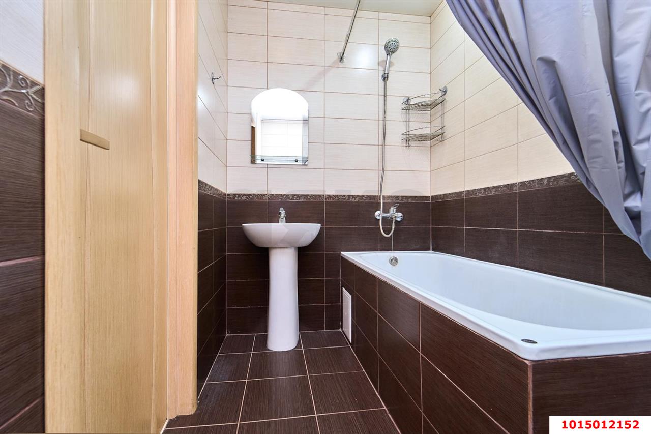Фото №10: 1-комнатная квартира <span class="whitespace-nowrap">48 м²</span>, <span class="whitespace-nowrap">7/18 эт.</span> - Краснодар, Прикубанский внутригородской округ, Музыкальный, ЖК Времена Года, мкр. имени Петра Метальникова, ул. Петра Метальникова, 5к3