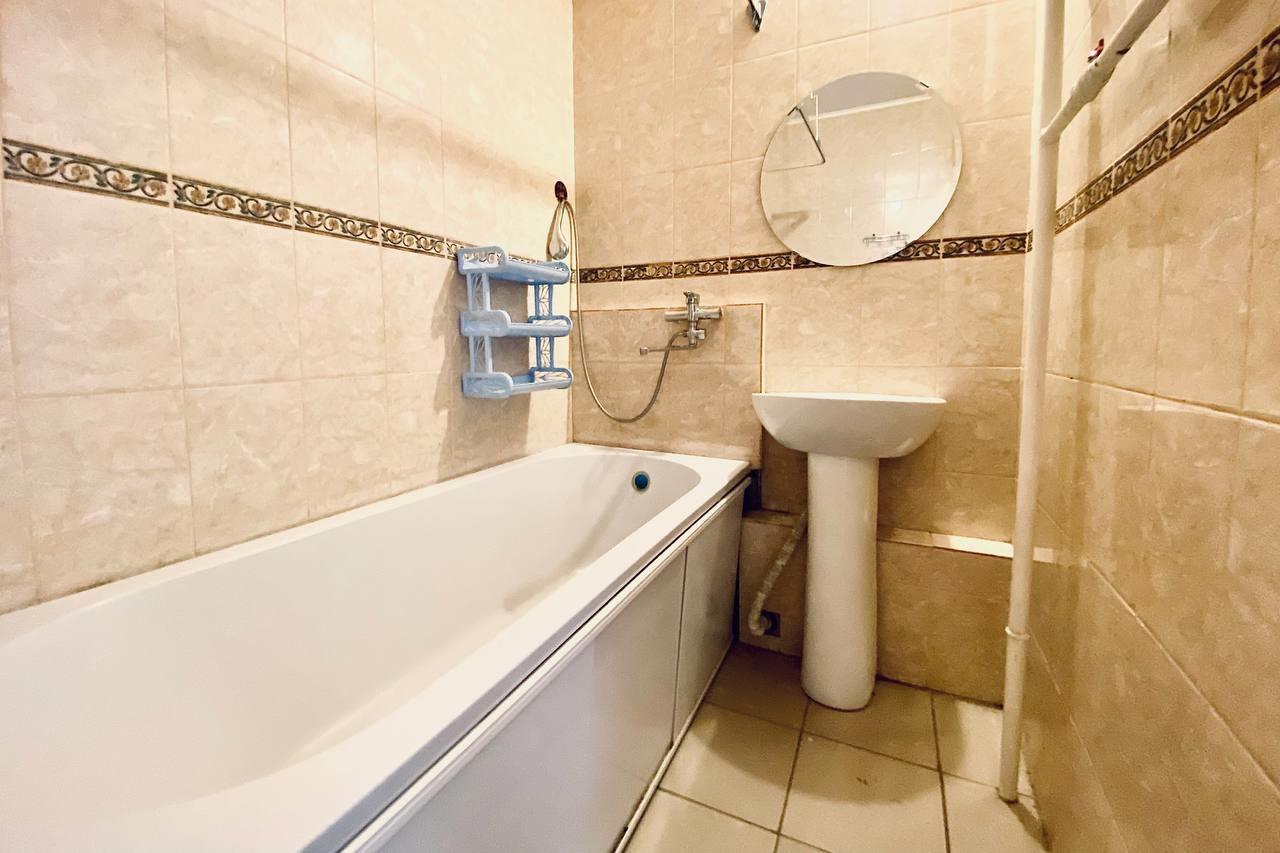 Фото №1: 2-комнатная квартира 67 м² - Краснодар, Прикубанский внутригородской округ, мкр. Краевая Клиническая Больница, ул. Восточно-Кругликовская, 65