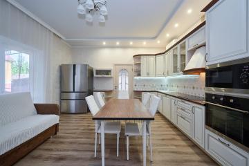 Фото №1: Дом 161 м² - Российский, мкр. Прикубанский внутригородской округ, ул. Бархатная, 42