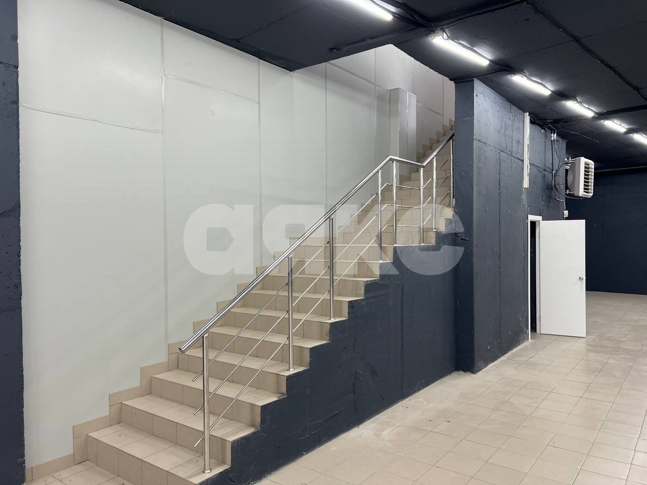 Фото №4: Коммерция 447 м² - Ростов-на-Дону, Новое Поселение, ул. Текучёва, 64