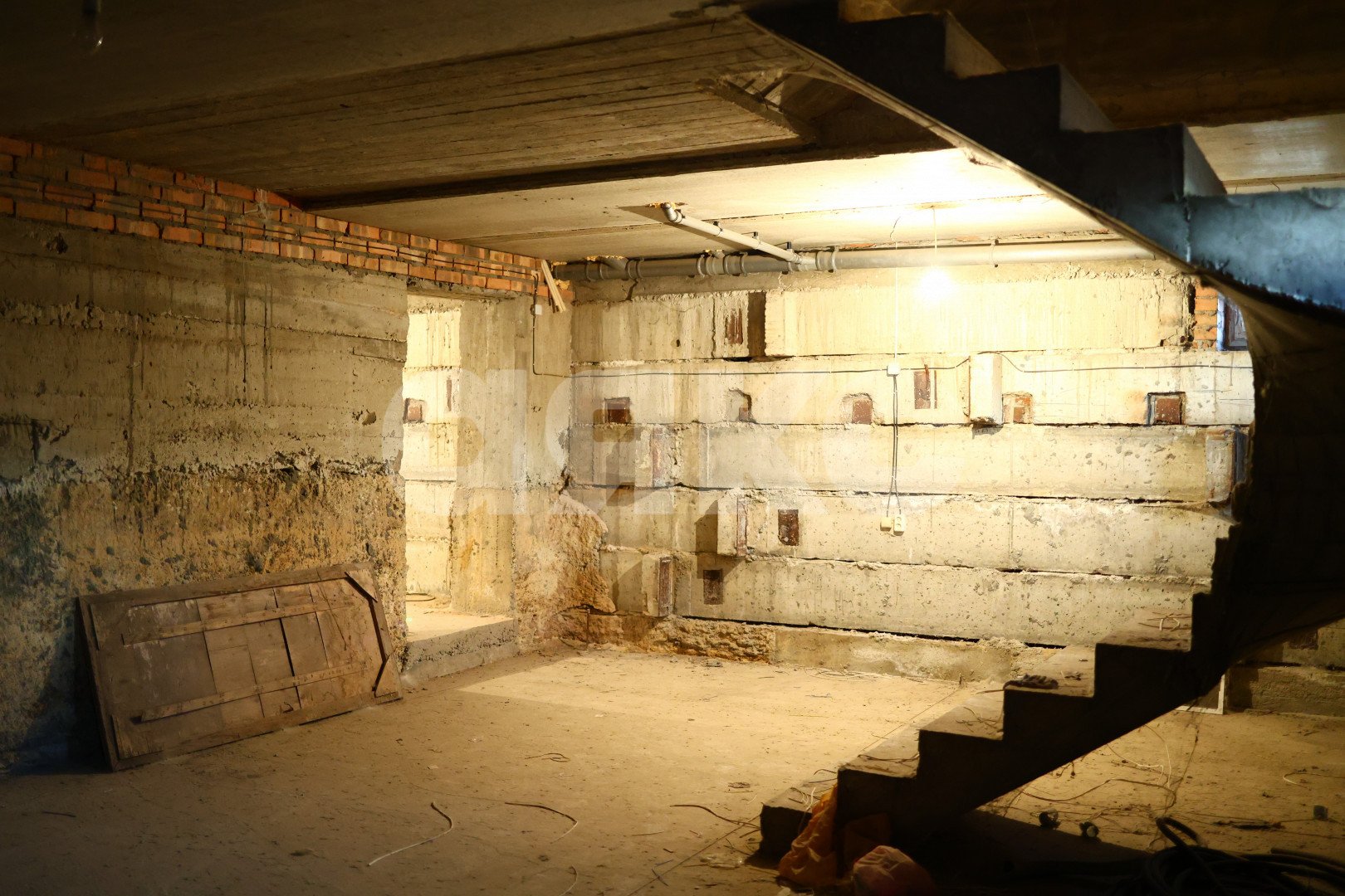 Фото №33: Дом 330 м² + 8.8 сот. - Крым, ул. Ялтыряна, 18А