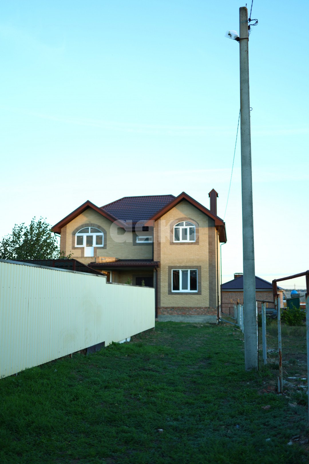 Фото №1: Дом 330 м² + 8.8 сот. - Крым, ул. Ялтыряна, 18А