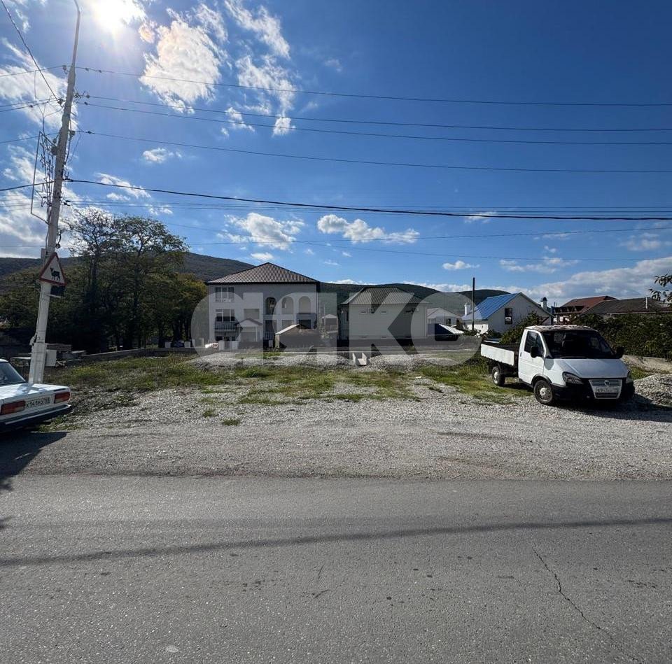 Фото №1: Коммерческая земля 6.7 сот. - Кабардинка, ул. Революционная, 4А