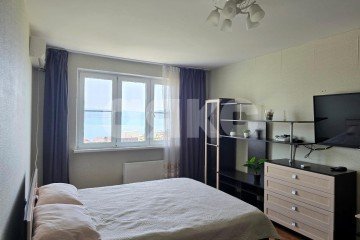 Фото №1: 1-комнатная квартира 42 м² - Новороссийск, р. Южный, ул. Мурата Ахеджака, 24