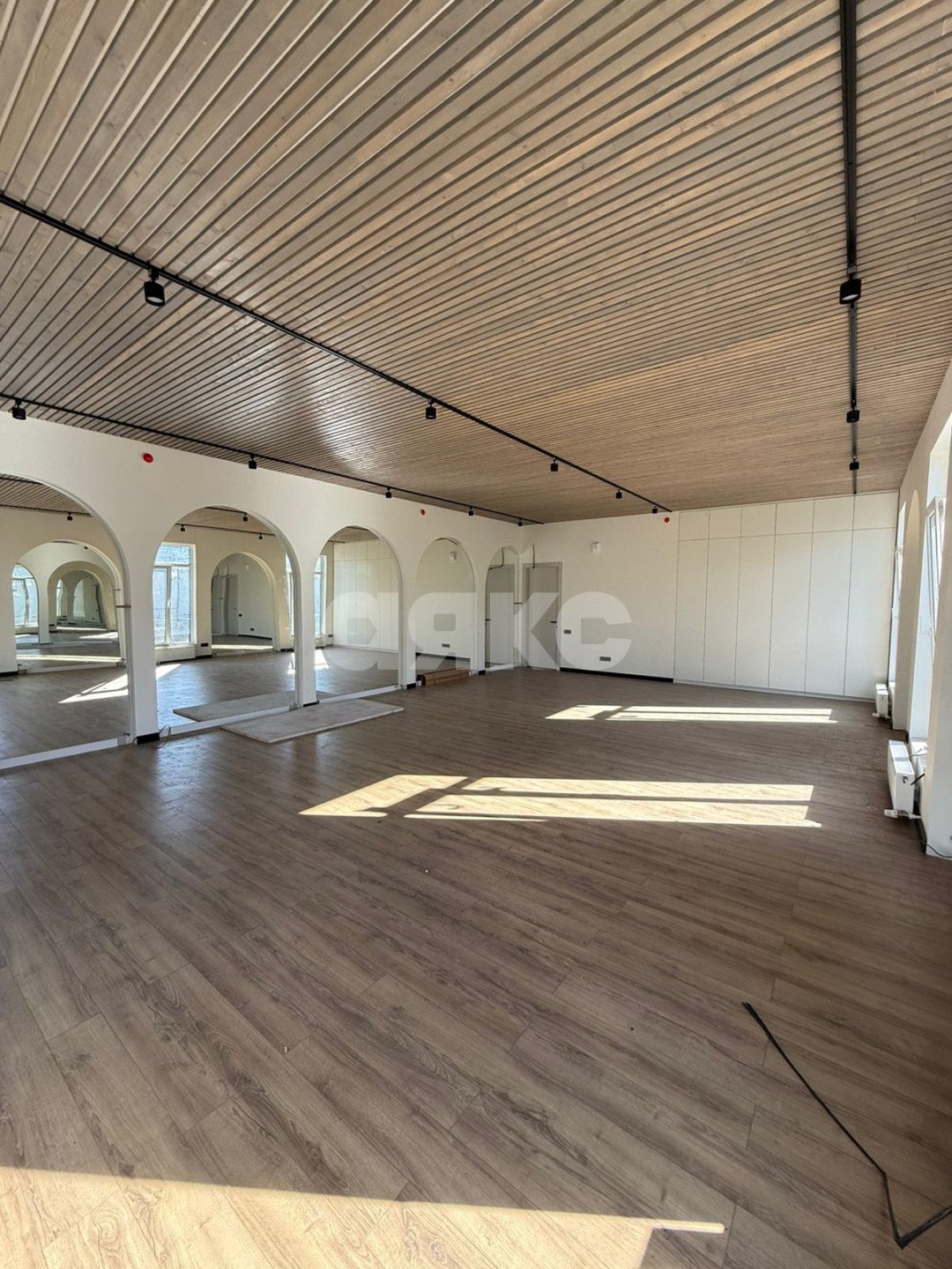 Фото №7: Коммерция 170 м² - Майкоп, Дружба, ул. Кубанская, 243А/1