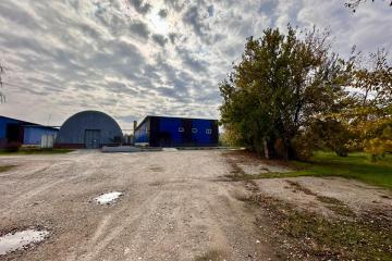 Фото №1: Коммерция 4000 м² - Новотитаровская, ул. Крайняя, 18В/4