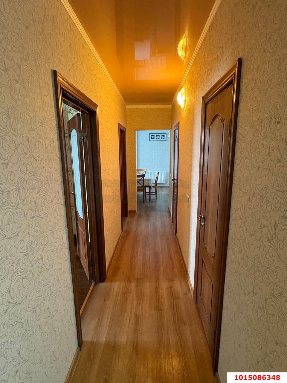 Фото №4: 2-комнатная квартира 70 м² - Краснодар, имени Маршала Жукова, ул. Александра Покрышкина, 2/2