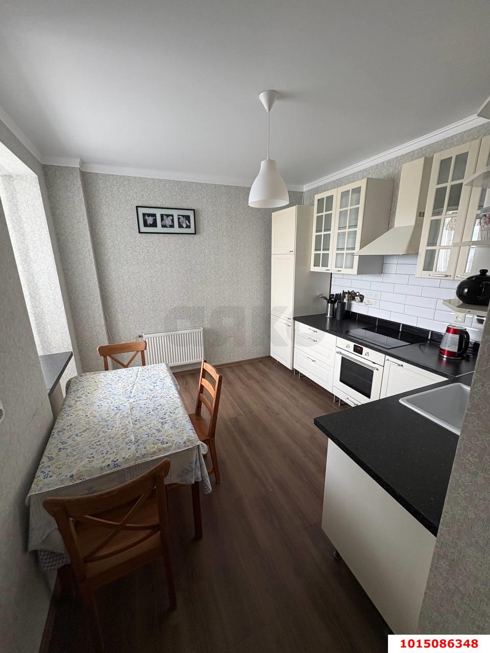 Фото №10: 2-комнатная квартира 70 м² - Краснодар, имени Маршала Жукова, ул. Александра Покрышкина, 2/2