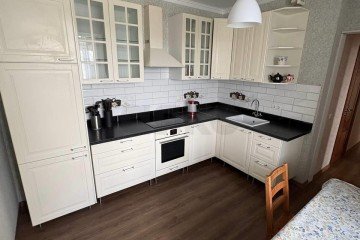 Фото №1: 2-комнатная квартира 70 м² - Краснодар, мкр. имени Маршала Жукова, ул. Александра Покрышкина, 2/2