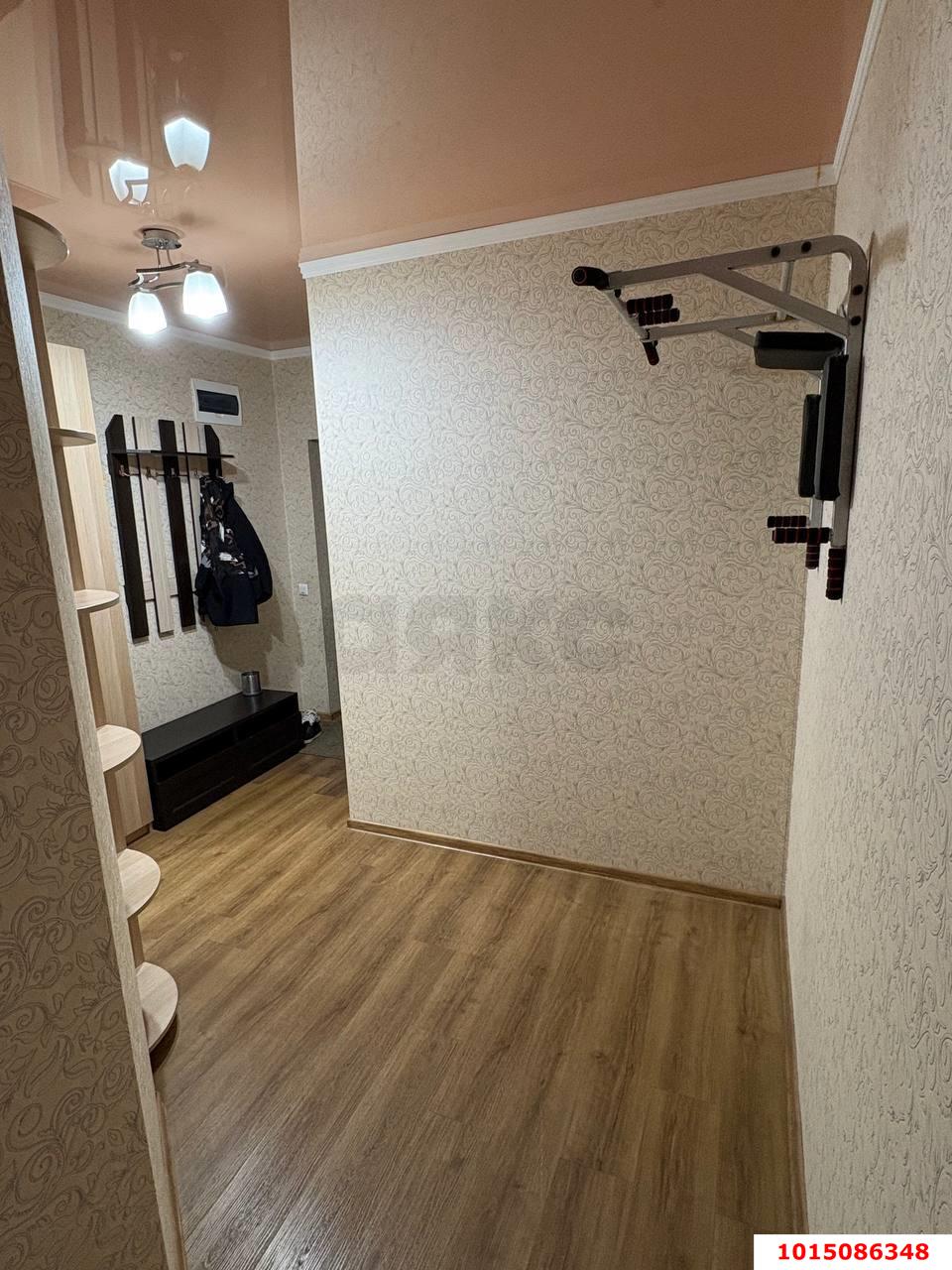 Фото №5: 2-комнатная квартира 70 м² - Краснодар, имени Маршала Жукова, ул. Александра Покрышкина, 2/2