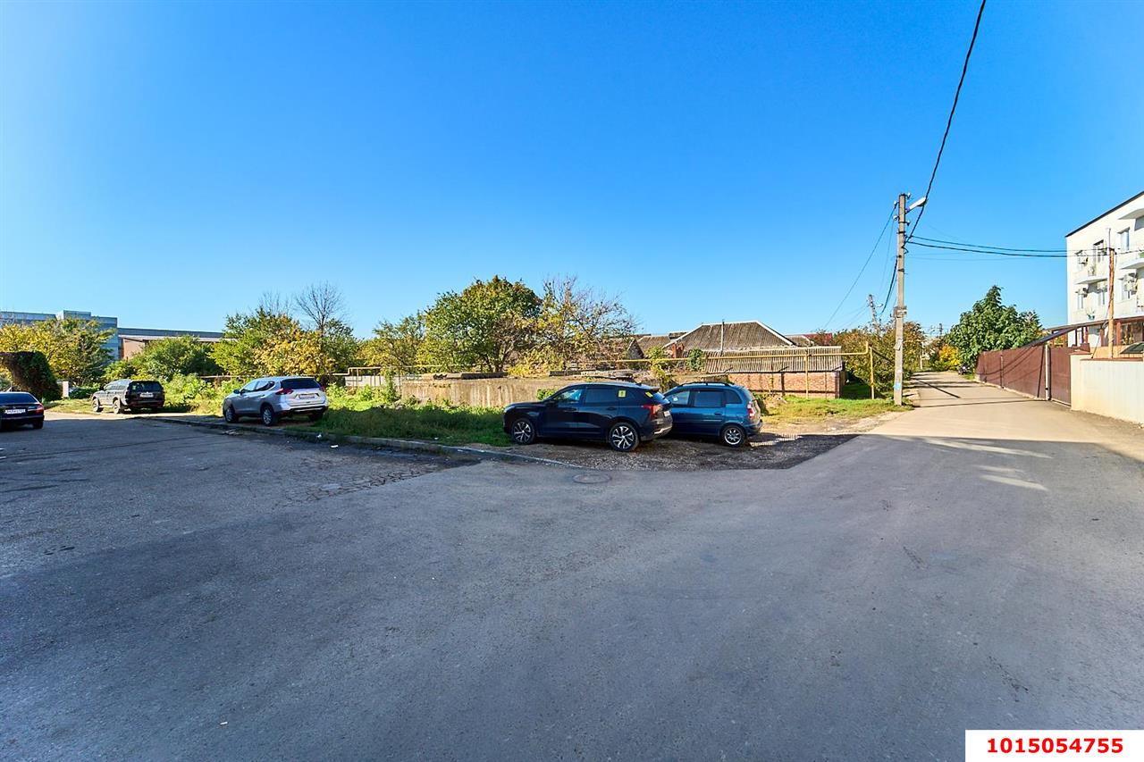 Фото №1: Дом 172 м² + 13.5 сот. - Краснодар, 2-я Площадка, ул. Богдана Хмельницкого, 1/1