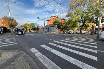 Фото №2: Коммерция 87 м² - Краснодар, мкр. Центральный, ул. Октябрьская, 109/4