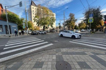 Фото №4: Торговое помещение 88 м² - Краснодар, мкр. Центральный, ул. Октябрьская, 109/4