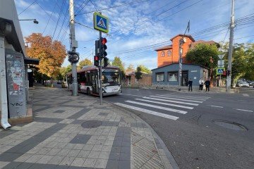 Фото №5: Торговое помещение 88 м² - Краснодар, мкр. Центральный, ул. Октябрьская, 109/4