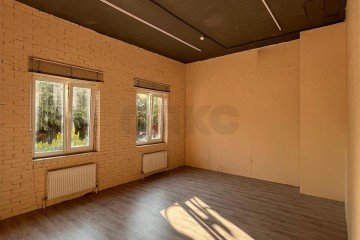 Фото №5: Офисное помещение 38 м² - Краснодар, мкр. Западный внутригородской округ, ул. имени Дзержинского, 26/1