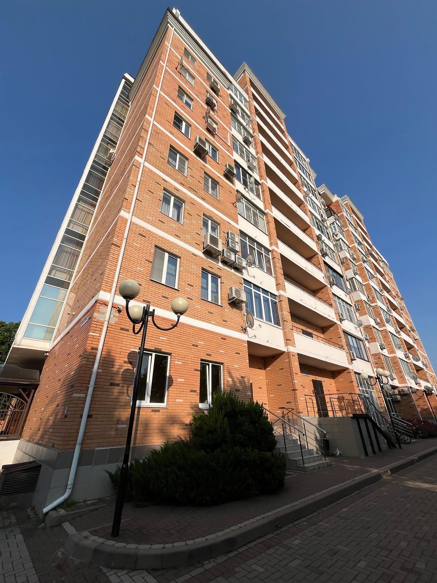 Фото №1: Коммерция 38 м² - Краснодар, мкр. Западный внутригородской округ, ул. имени Дзержинского, 26/1