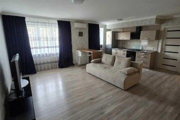 Фото №2: 2-комнатная квартира 56 м² - Краснодар, мкр. Центральный, ул. Красная, 158