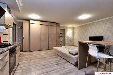 Фото №3: 2-комнатная квартира 56 м² - Краснодар, мкр. Центральный, ул. Красная, 158