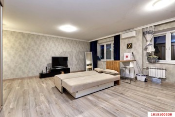 Фото №2: 2-комнатная квартира 56 м² - Краснодар, мкр. Центральный, ул. Красная, 158