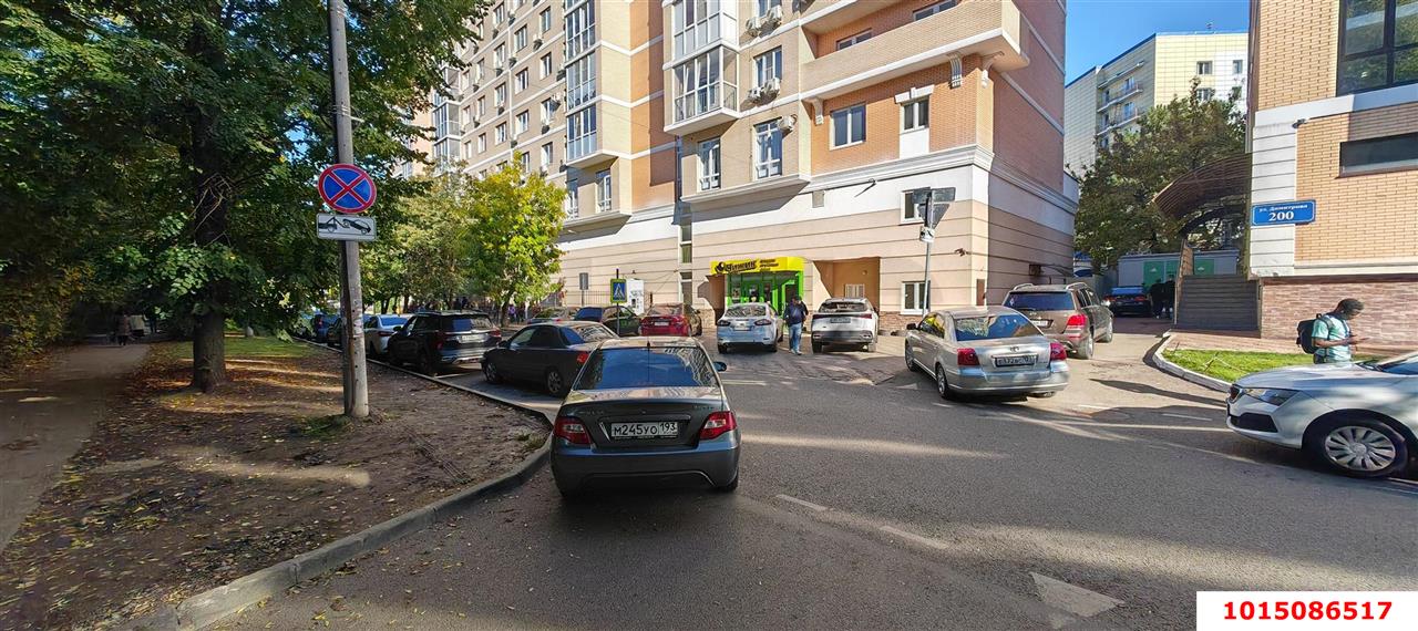 Фото №2: Торговое помещение 42 м² - Краснодар, Черёмушки, ул. Димитрова, 131