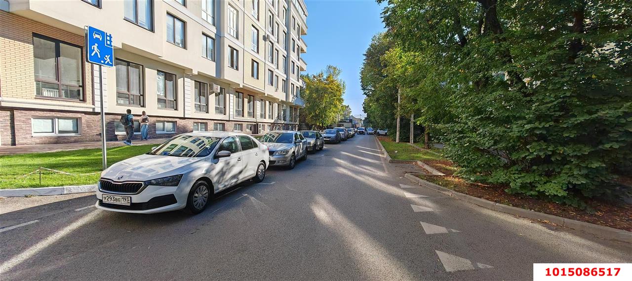 Фото №4: Торговое помещение 42 м² - Краснодар, Черёмушки, ул. Димитрова, 131