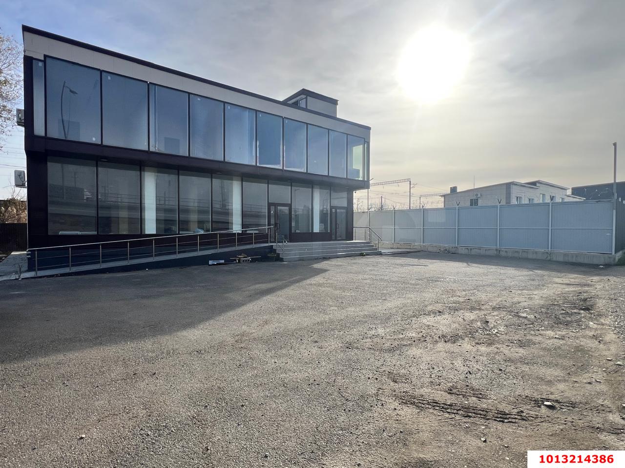 Фото №2: Отдельное здание 539 м² - Яблоновский, ул. Дорожная, 1/4