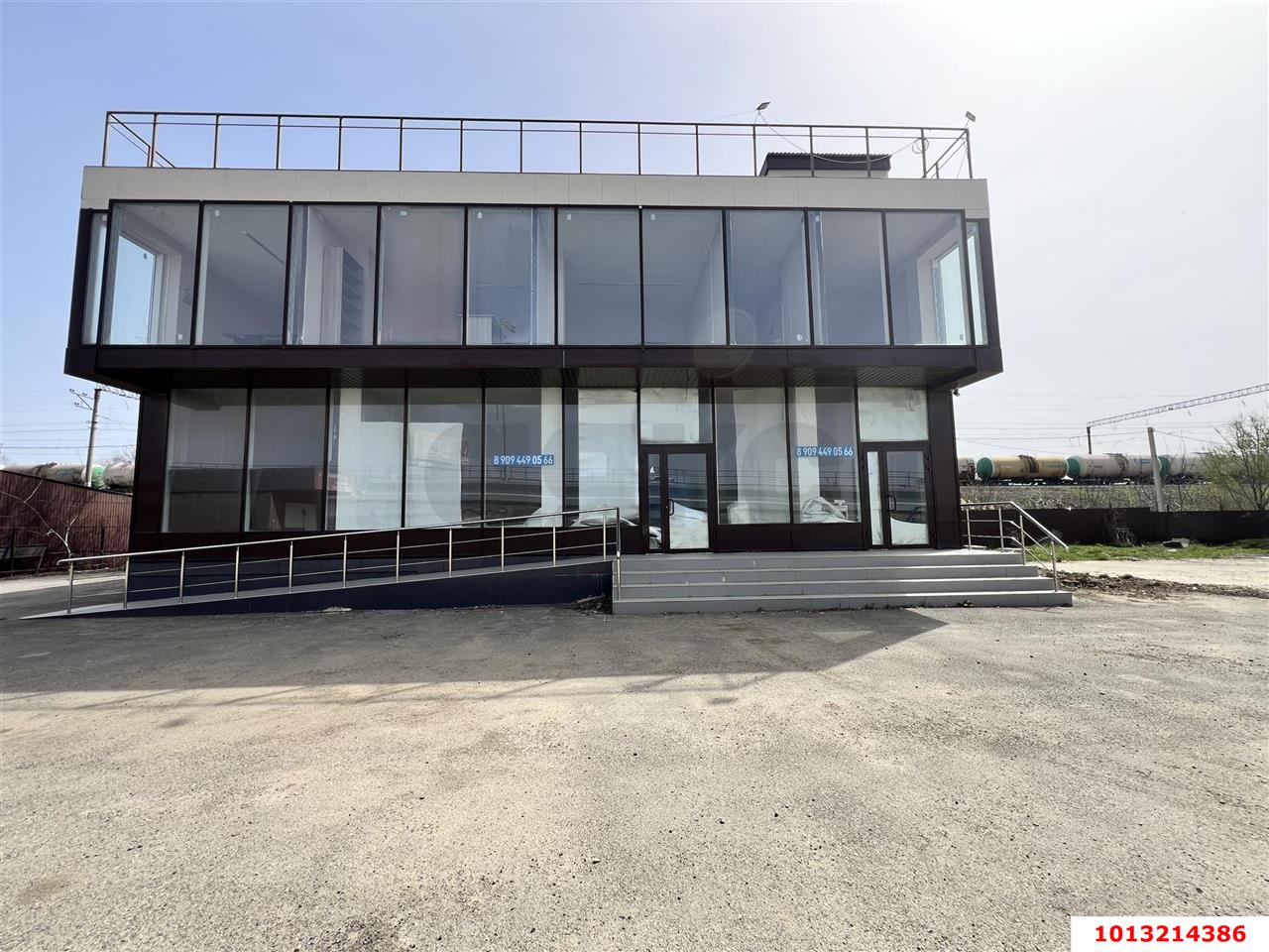 Фото №1: Отдельное здание 539 м² - Яблоновский, ул. Дорожная, 1/4