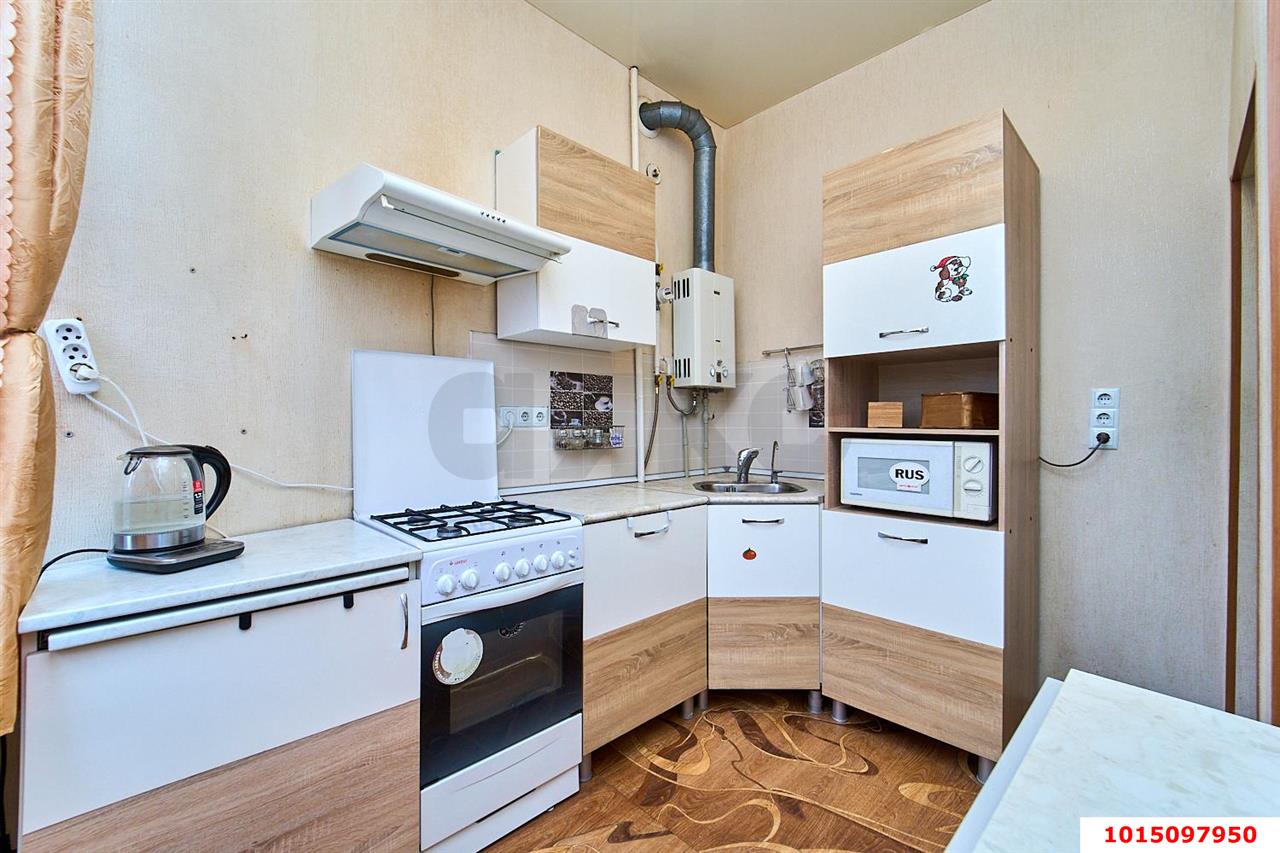 Фото №1: 3-комнатная квартира 68 м² - Краснодар, Центральный внутригородской округ, мкр. 40 лет Победы, ул. имени 40-летия Победы, 18