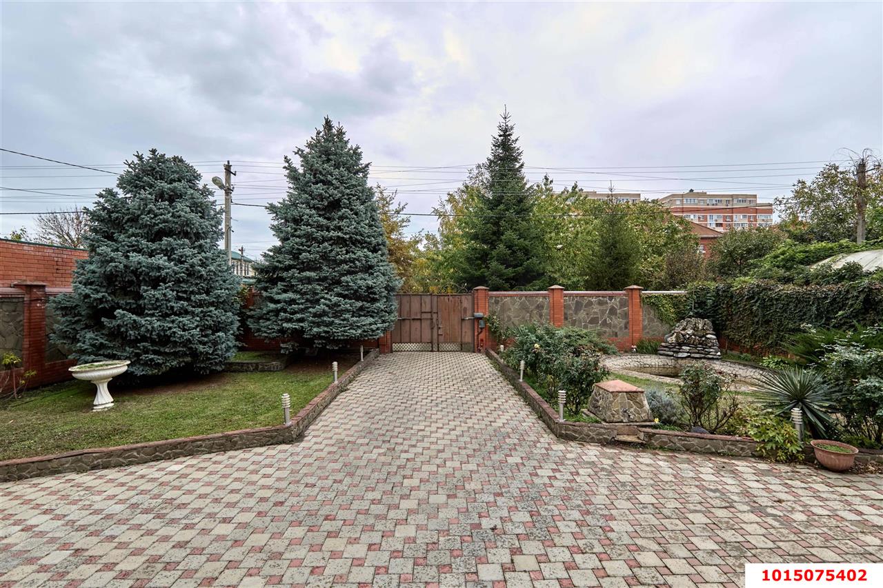 Фото №2: Дом 264 м² + 8.04 сот. - Краснодар, Завод Радиоизмерительных Приборов, ул. Бульварная, 47