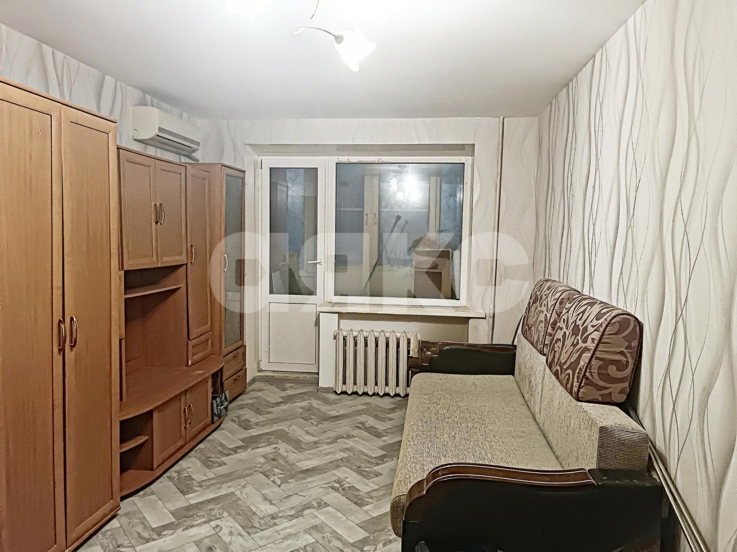 Фото №1: 1-комнатная квартира <span class="whitespace-nowrap">32 м²</span>, <span class="whitespace-nowrap">2/5 эт.</span> - Волгоград, Тракторозаводский, мкр. Горный, ул. Луговского, 3