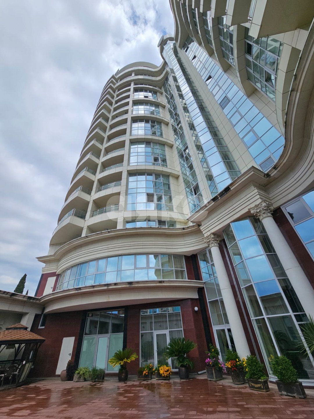 Фото №1: 2-комнатная квартира 86 м² - Сочи, Центральный, ул. Нагорная, 11