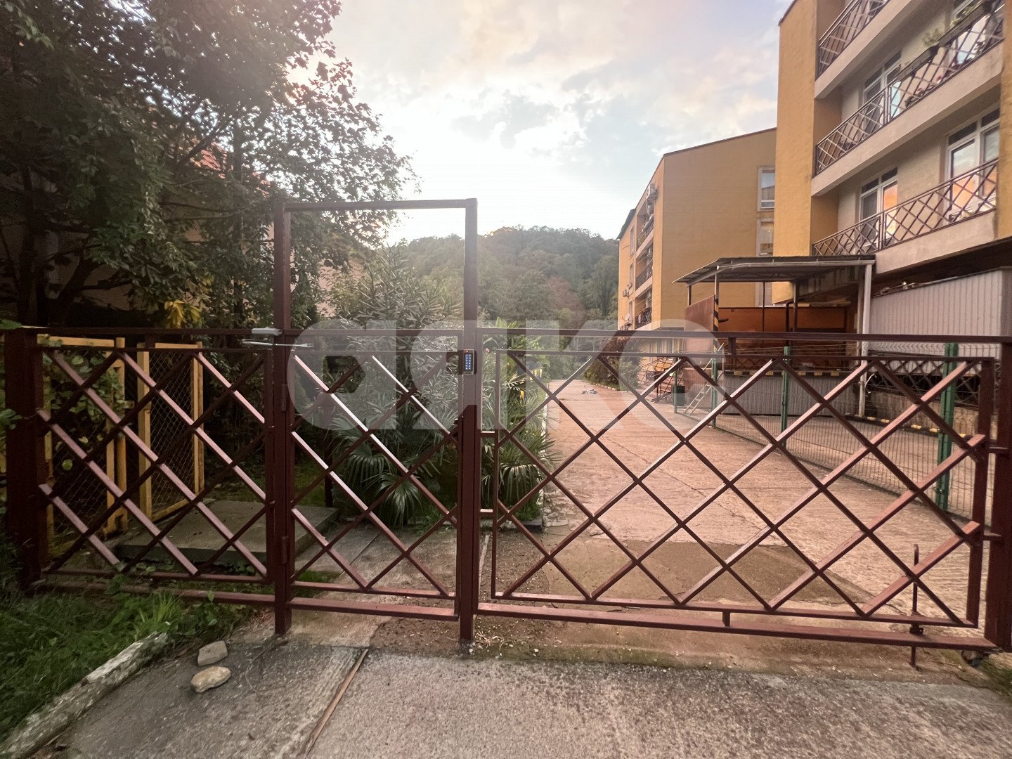 Фото №10: 2-комнатная квартира 40 м² - Краевско-Армянское, Хостинский, ул. Измайловская, 36/9