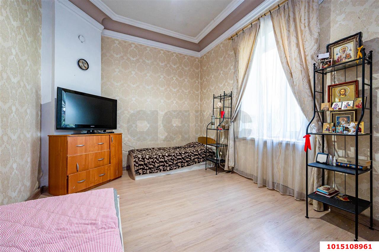 Фото №1: 2-комнатная квартира 30 м² - Краснодар, Центральный, ул. Октябрьская, 72