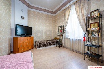 Фото №1: 2-комнатная квартира 30 м² - Краснодар, мкр. Центральный, ул. Октябрьская, 72