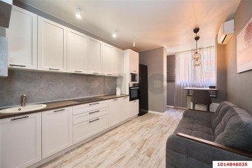 Фото №1: 1-комнатная квартира 43 м² - Краснодар, мкр. ЖК Губернский, ул. им. Героя Яцкова И.В., 17