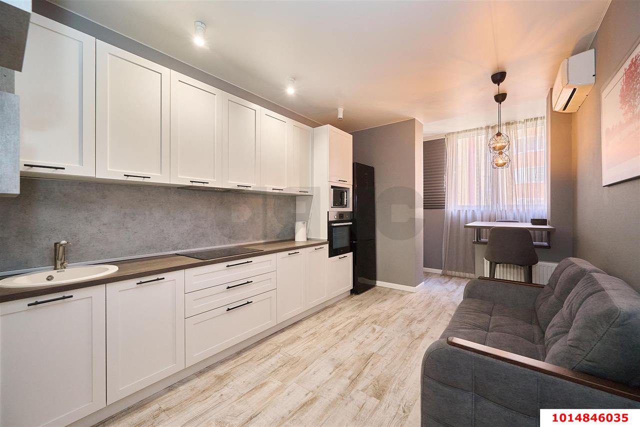 Фото №1: 1-комнатная квартира 43 м² - Краснодар, ЖК Губернский, ул. им. Героя Яцкова И.В., 17