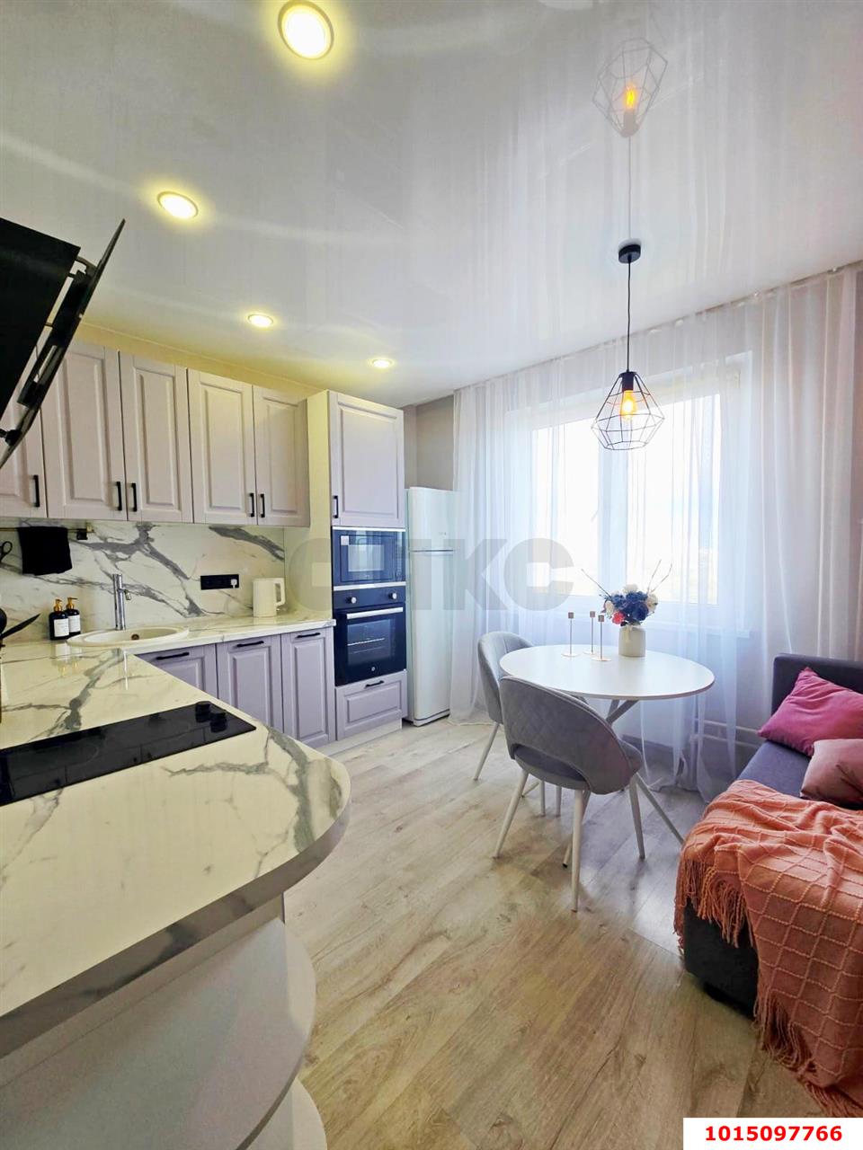 Фото №1: 1-комнатная квартира 37 м² - Краснодар, Почтовый, пр-кт имени писателя Знаменского, 25/1