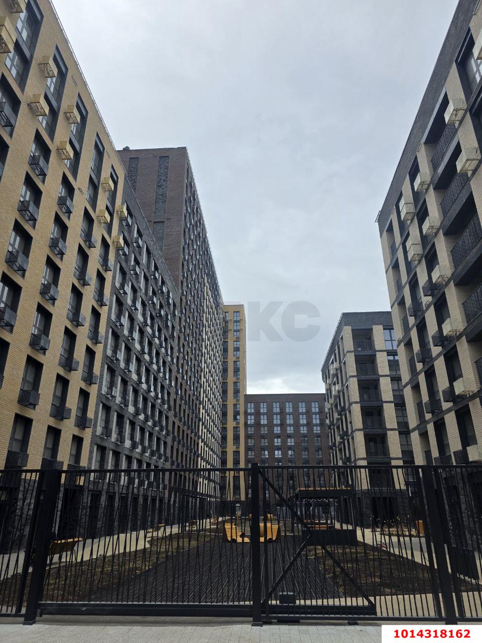 Фото №3: 1-комнатная квартира 37 м² - Краснодар, Карасунский внутригородской округ, Хлопчато-бумажный Комбинат, мкр. жилой квартал Патрики, ул. Сормовская, лит1/3